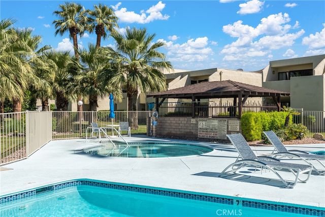 1655 E Palm Canyon 708, Palm Springs, CA 92264