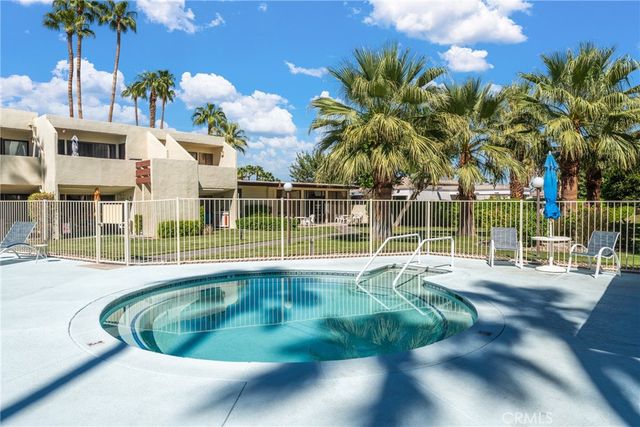 1655 E Palm Canyon 708, Palm Springs, CA 92264