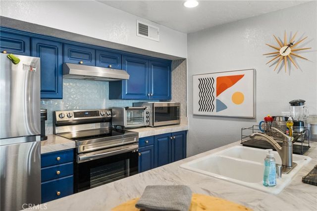 1655 E Palm Canyon 708, Palm Springs, CA 92264