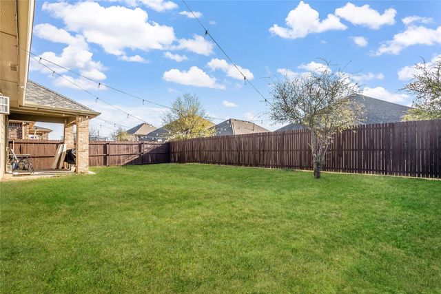 708 Guthrie Lane, Mckinney, TX 75071