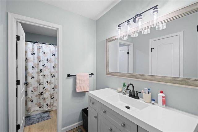 417 NW Cottonwood Drive, Lee's Summit, MO 64064