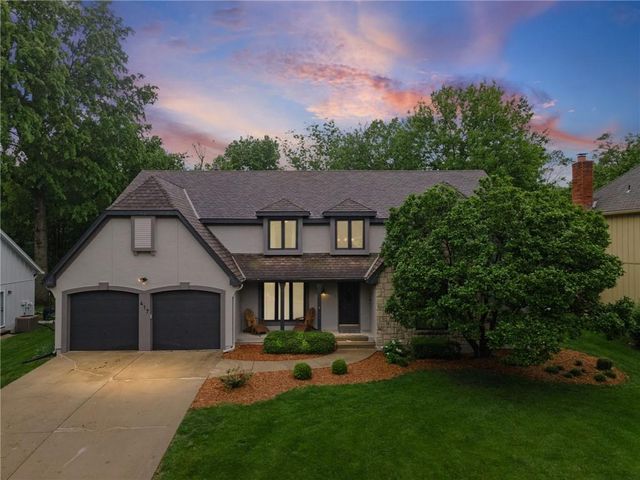417 NW Cottonwood Drive, Lee's Summit, MO 64064