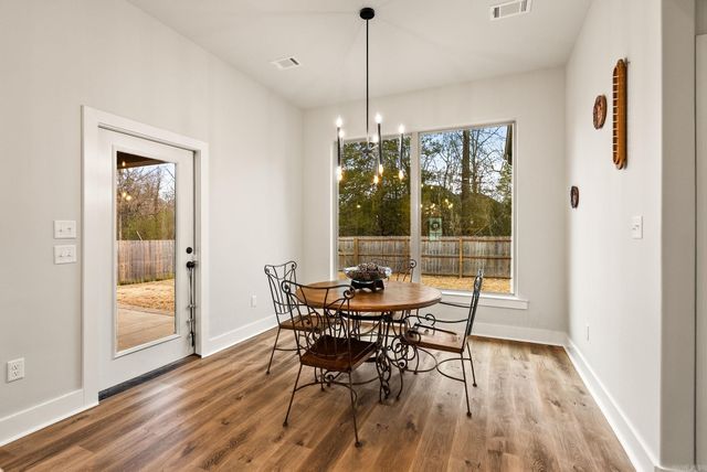 15015 Matterhorn Loop, Maumelle, AR 72113