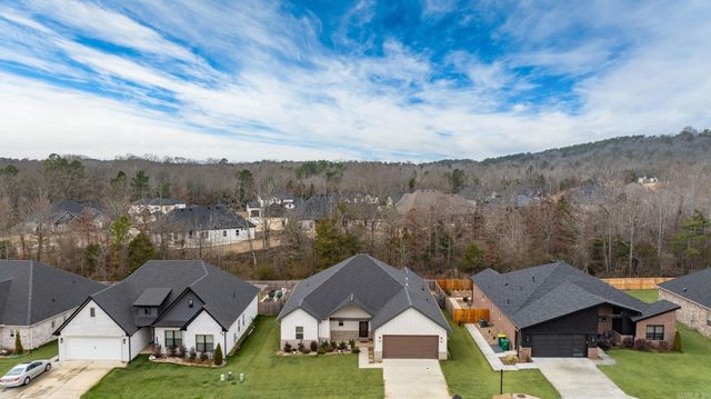 15015 Matterhorn Loop, Maumelle, AR 72113