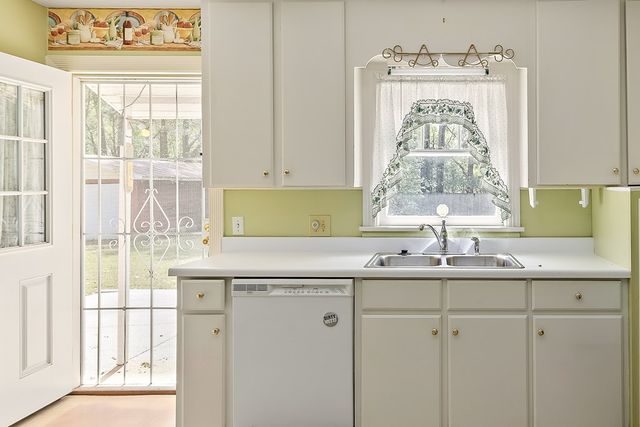 425 Mance Newton Rd, Dothan, AL 36303