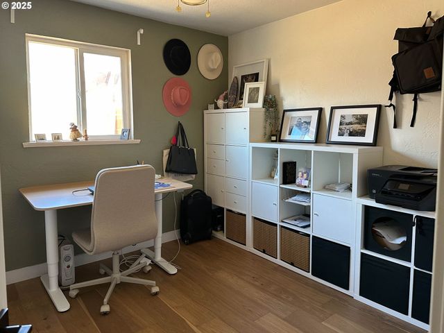 3034 PORTER St, Roseburg, OR 97470