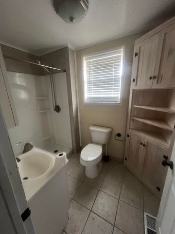 1236 Glenwood Street, Milton, WV 25541