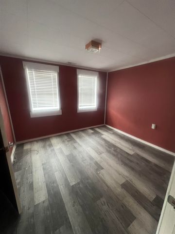 1236 Glenwood Street, Milton, WV 25541