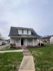 1236 Glenwood Street, Milton, WV 25541