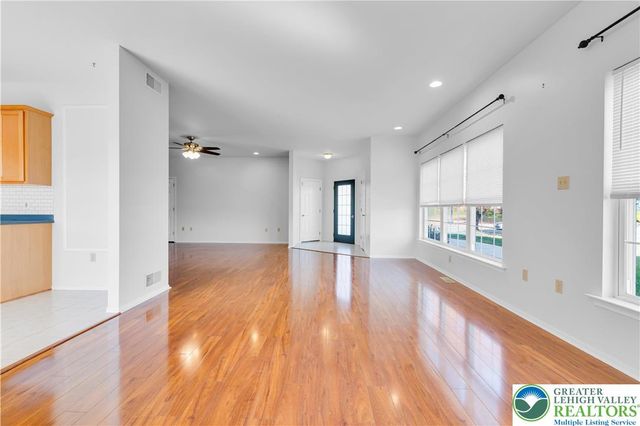 8376 Scenic View Drive, Upper Macungie Twp, PA 18031