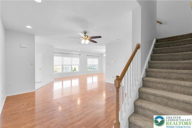 8376 Scenic View Drive, Upper Macungie Twp, PA 18031