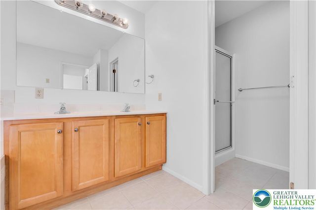 8376 Scenic View Drive, Upper Macungie Twp, PA 18031