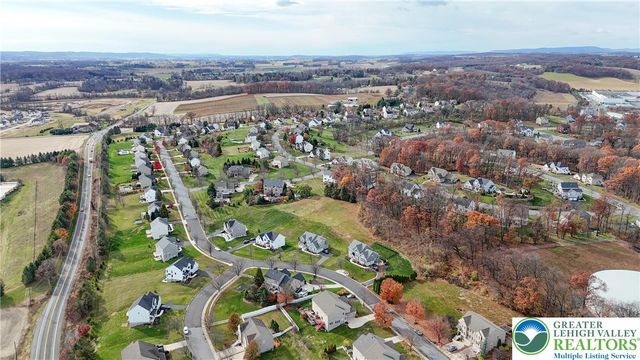 8376 Scenic View Drive, Upper Macungie Twp, PA 18031