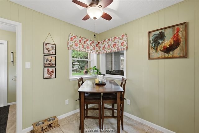2507 Willow Bend Drive, Bryan, TX 77802