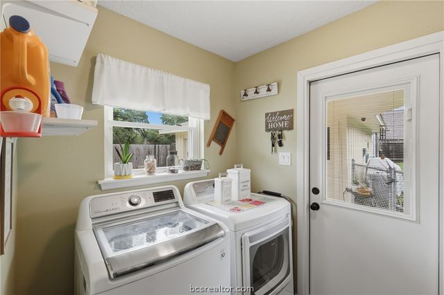 2507 Willow Bend Drive, Bryan, TX 77802