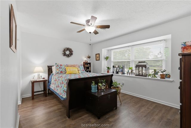 2507 Willow Bend Drive, Bryan, TX 77802