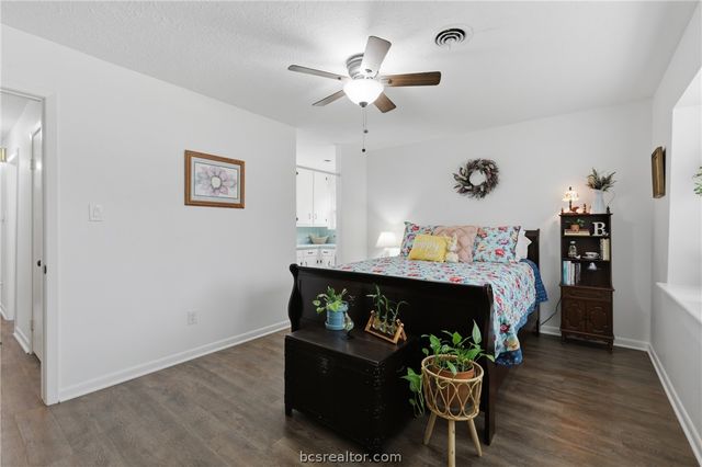 2507 Willow Bend Drive, Bryan, TX 77802