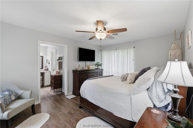 2507 Willow Bend Drive, Bryan, TX 77802