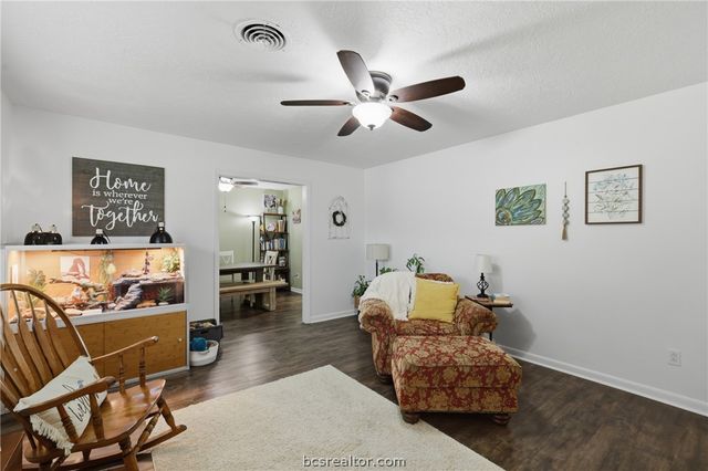 2507 Willow Bend Drive, Bryan, TX 77802