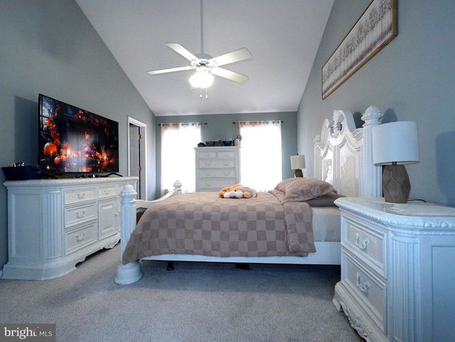 609 HARPER DR, Glassboro, NJ 08028