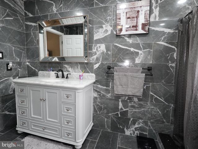 609 HARPER DR, Glassboro, NJ 08028