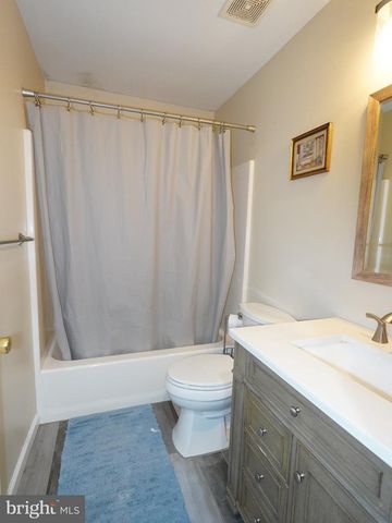 609 HARPER DR, Glassboro, NJ 08028