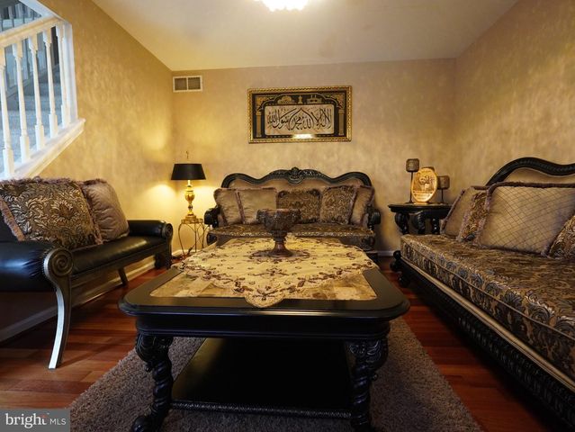 609 HARPER DR, Glassboro, NJ 08028