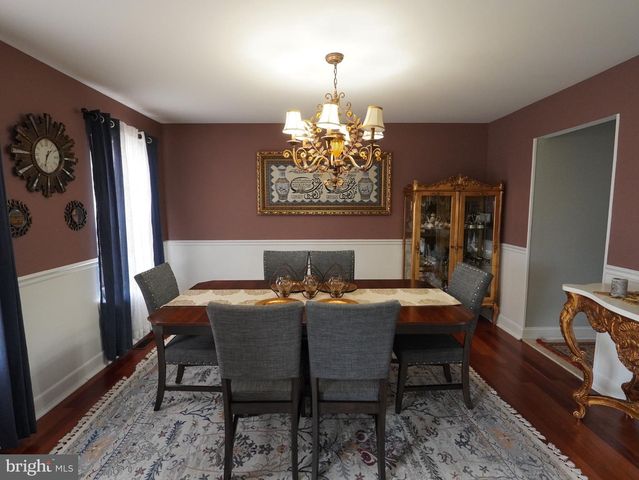 609 HARPER DR, Glassboro, NJ 08028