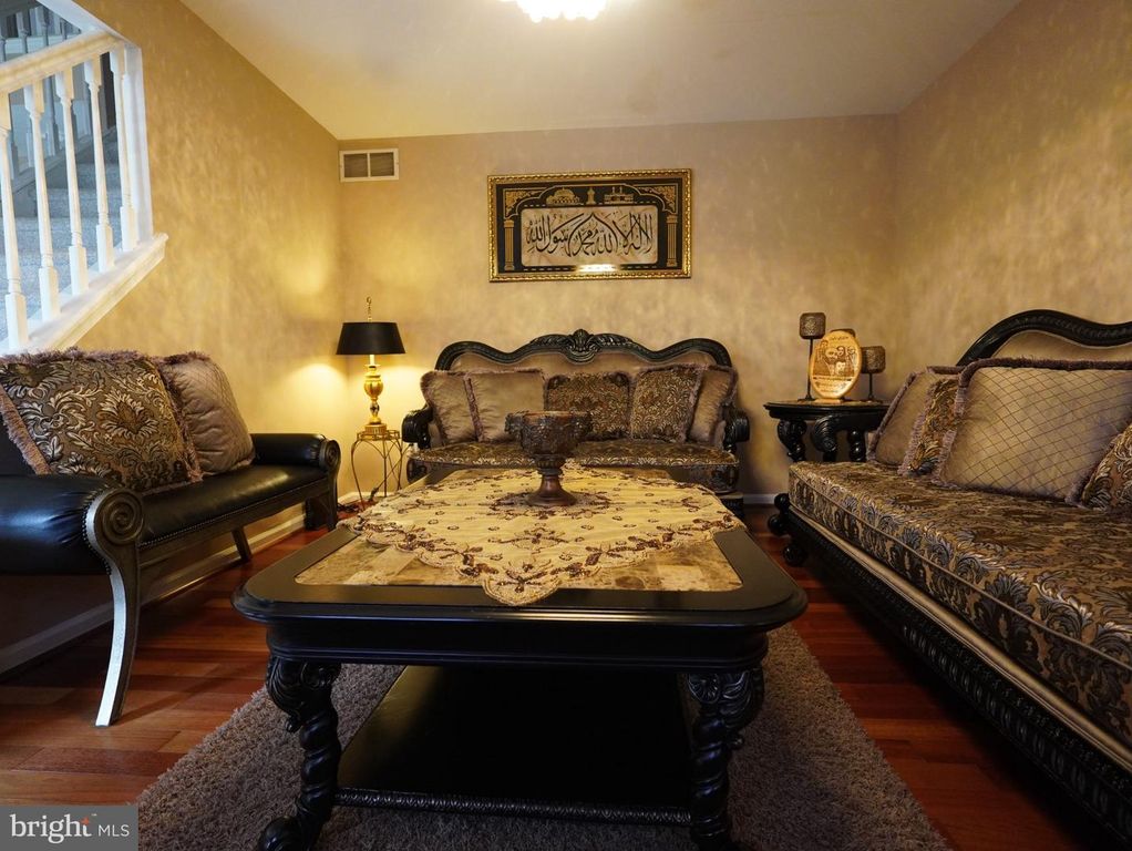 609 HARPER DR, GLASSBORO, NJ 08028 — photo 4
