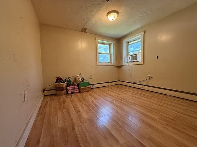43 Buttonwood Rd, Halifax, MA 02338