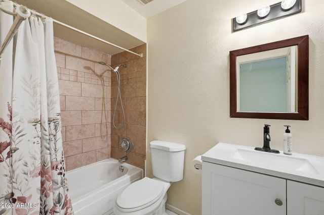 4731 W PARADISE Lane, Glendale, AZ 85306