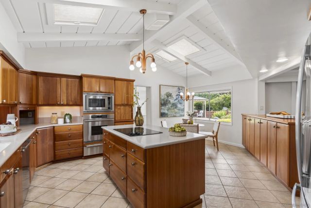 1616 Clemson Circle, La Jolla, CA 92037