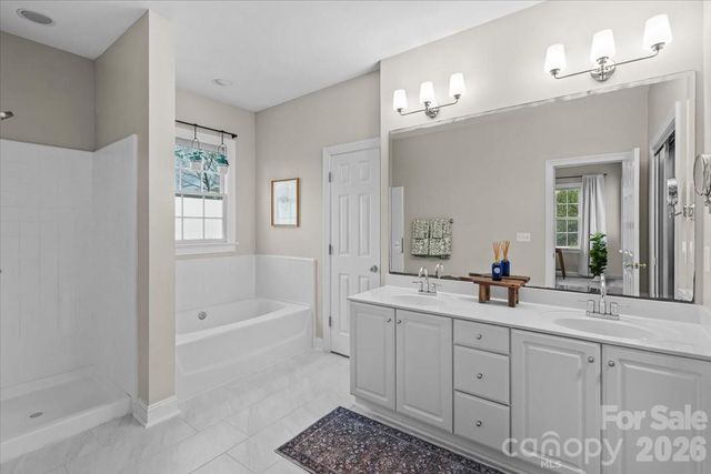 4005 Country Oaks Drive, Waxhaw, NC 28173