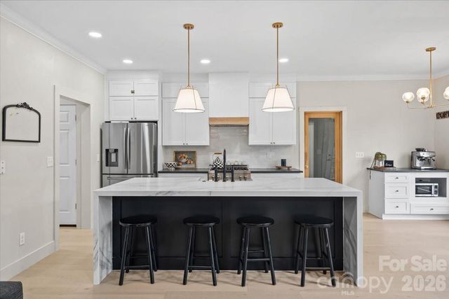 4005 Country Oaks Drive, Waxhaw, NC 28173