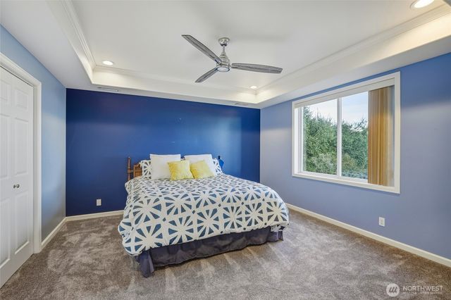 514 Wayne's Ridge Circle, Camano Island, WA 98282