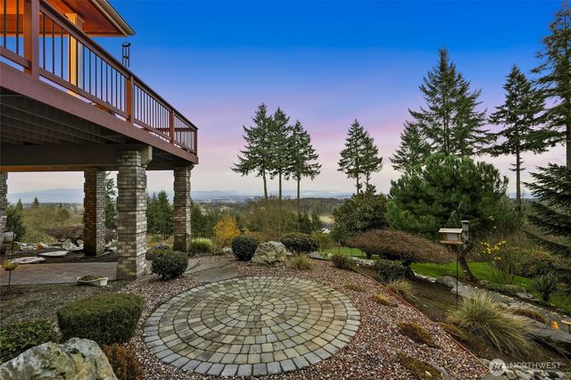 514 Wayne's Ridge Circle, Camano Island, WA 98282
