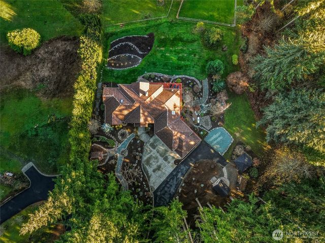 514 Wayne's Ridge Circle, Camano Island, WA 98282