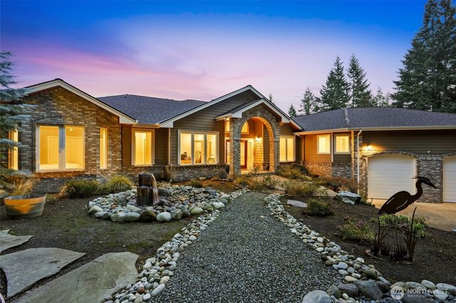 514 Wayne's Ridge Circle, Camano Island, WA 98282