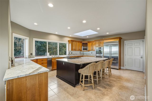 514 Wayne's Ridge Circle, Camano Island, WA 98282