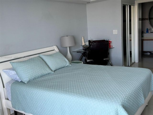 3300 NE 192nd St PH01, Aventura, FL 33180