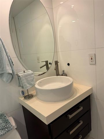 3300 NE 192nd St PH01, Aventura, FL 33180