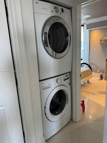 3300 NE 192nd St PH01, Aventura, FL 33180