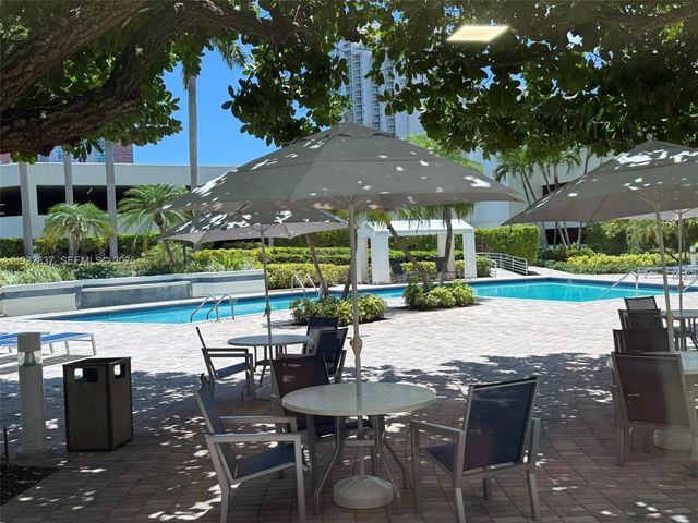 3300 NE 192nd St PH01, Aventura, FL 33180