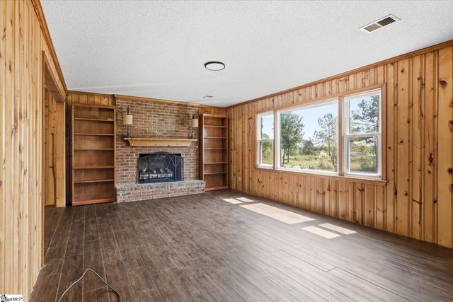 205 Dietz Drive, Spartanburg, SC 29307