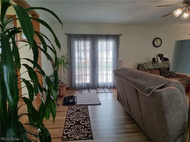 4314 Sherrod Valley Drive SW, Sherrodsville, OH 44675