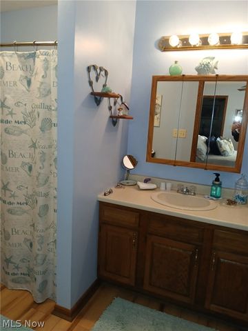 4314 Sherrod Valley Drive SW, Sherrodsville, OH 44675