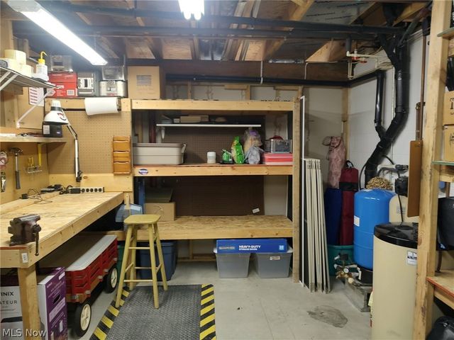 4314 Sherrod Valley Drive SW, Sherrodsville, OH 44675