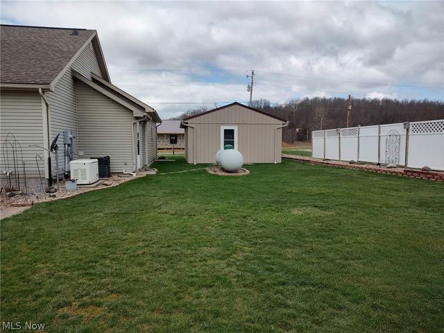 4314 Sherrod Valley Drive SW, Sherrodsville, OH 44675