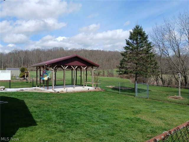 4314 Sherrod Valley Drive SW, Sherrodsville, OH 44675