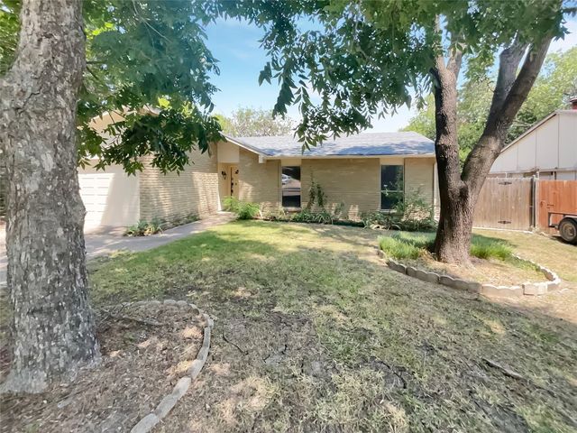 6102 Lakecrest Drive, Garland, TX 75043
